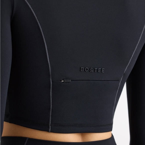 Oh Polly bo+tee soft active zip up crop top - Picture 3 of 3